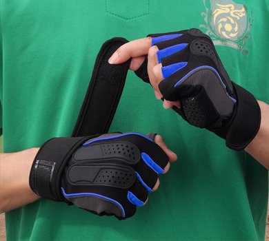 Weight Lifting & Fitness Gloves